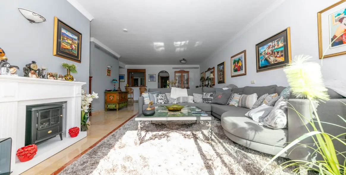 Sale of ground floor apartment in La Quinta 2