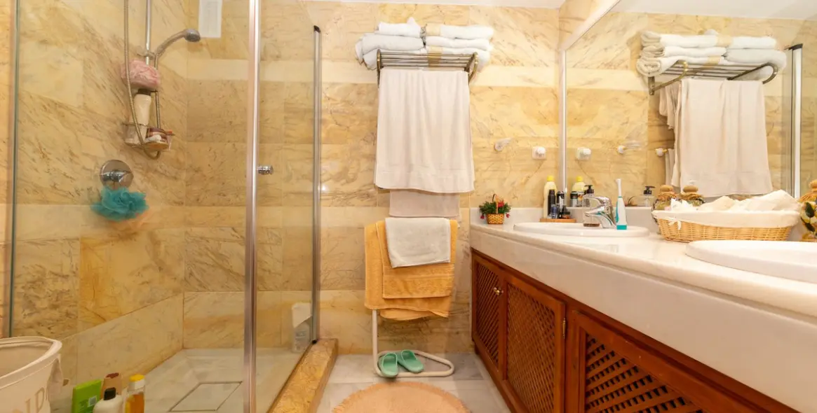 Sale of ground floor apartment in La Quinta 10