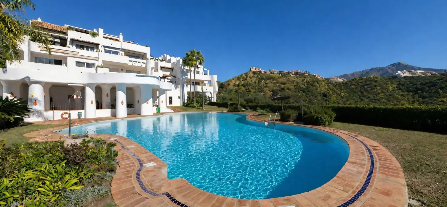 Sale of ground floor apartment in La Quinta 0