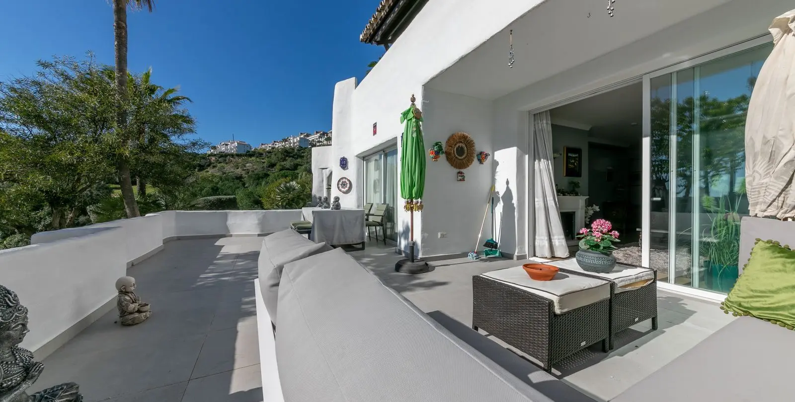 Venta de apartamento en planta baja en La Quinta 4