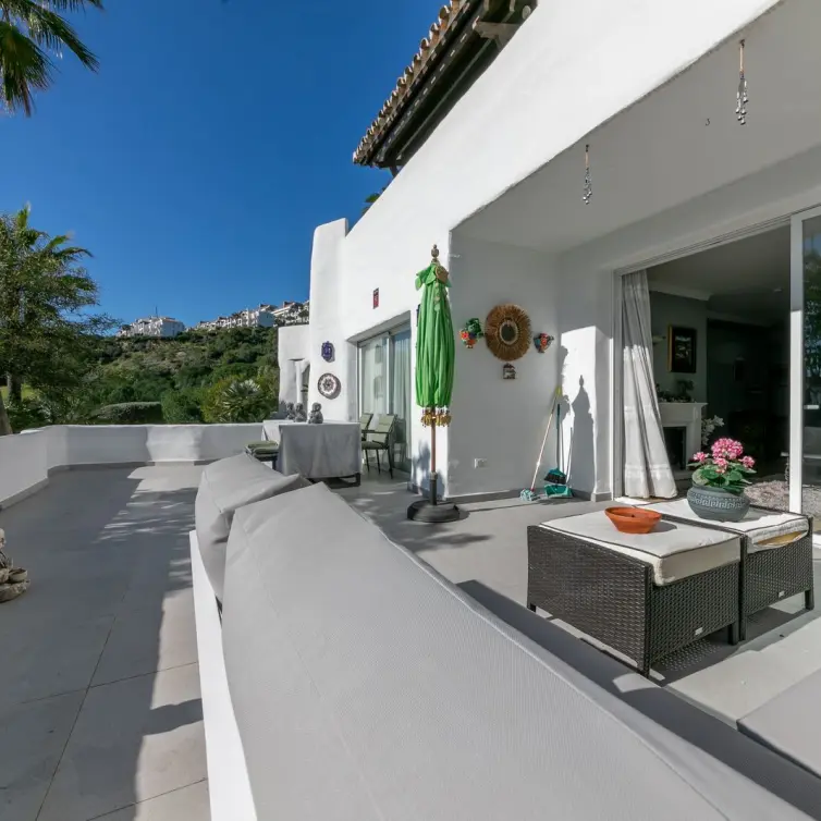 Sale of ground floor apartment in La Quinta