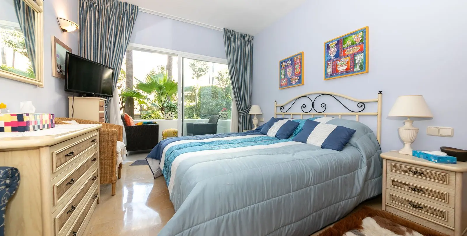 Venta de apartamento en planta baja en La Quinta 7