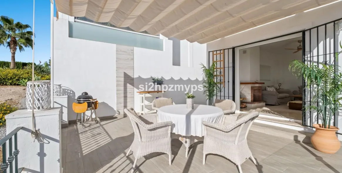 Sale of detached villa in Torrox 6