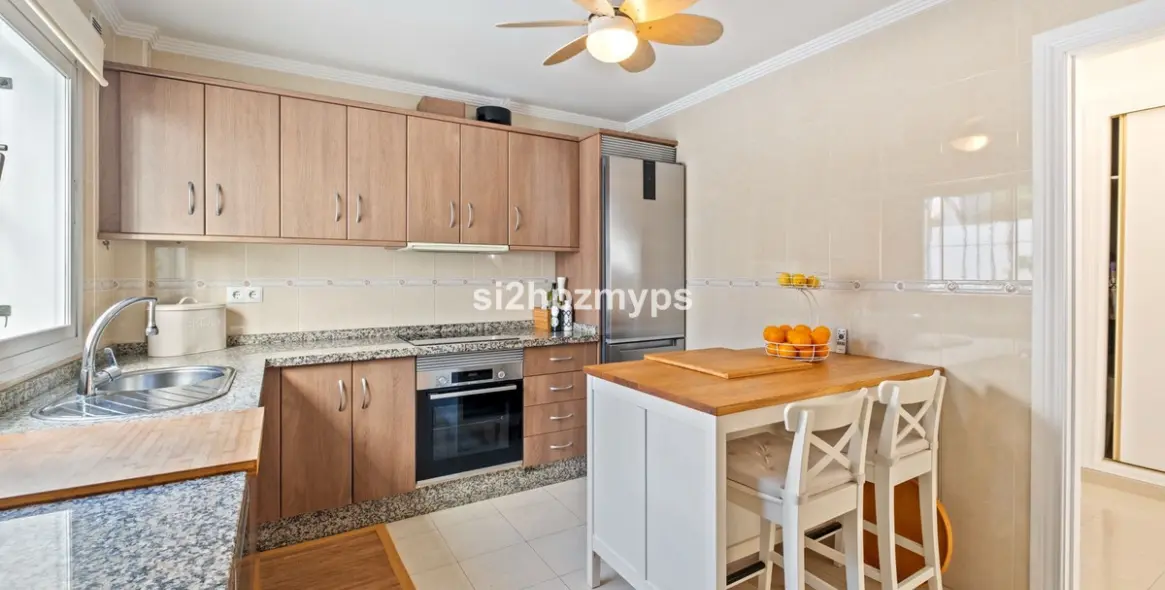 Sale of detached villa in Torrox 12