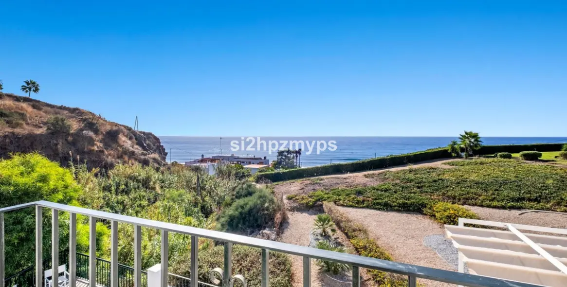Sale of detached villa in Torrox 20