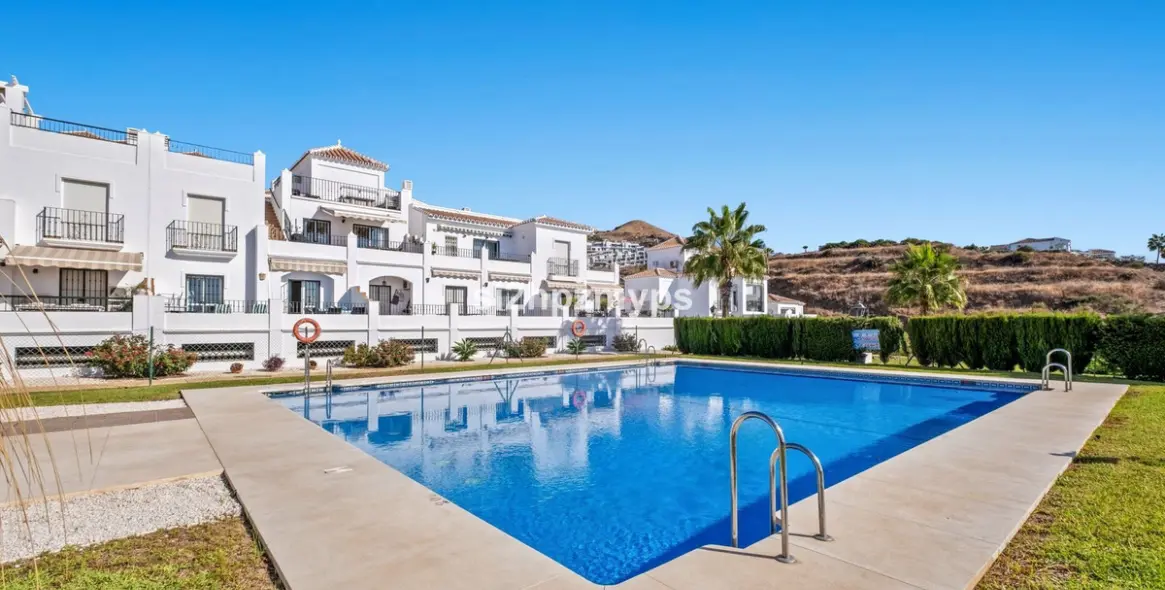 Sale of detached villa in Torrox 33