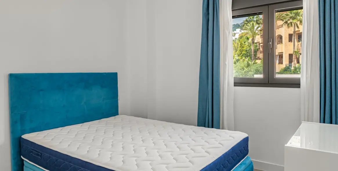 Sale of middle floor apartment in Benalmadena Costa 17