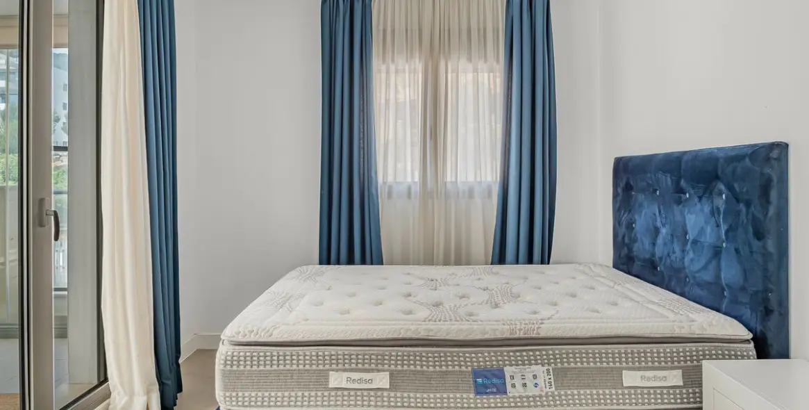 Sale of middle floor apartment in Benalmadena Costa 18