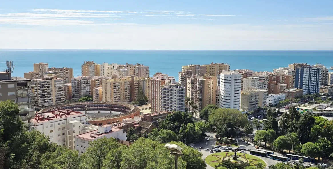 Sale of middle floor apartment in Málaga Centro 1