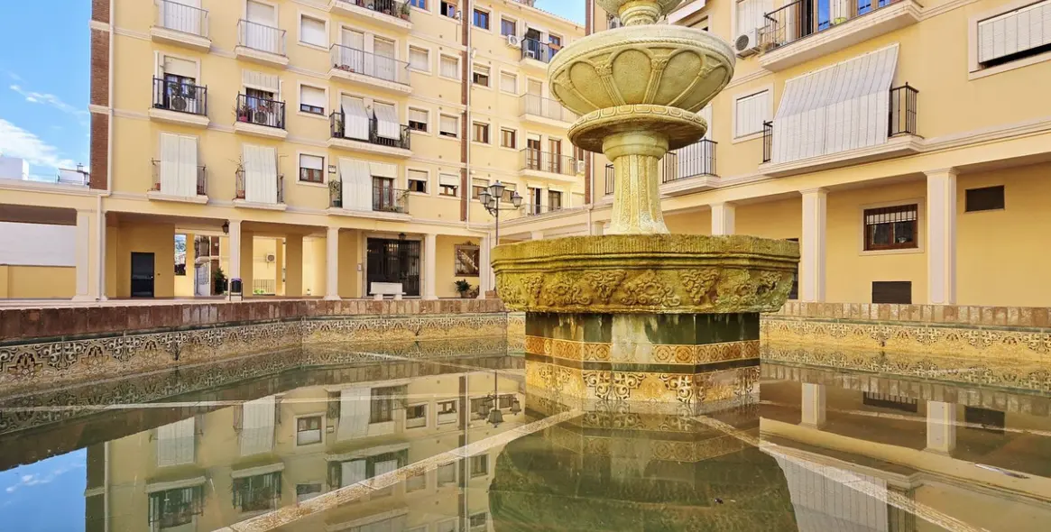 Sale of middle floor apartment in Málaga Centro 7