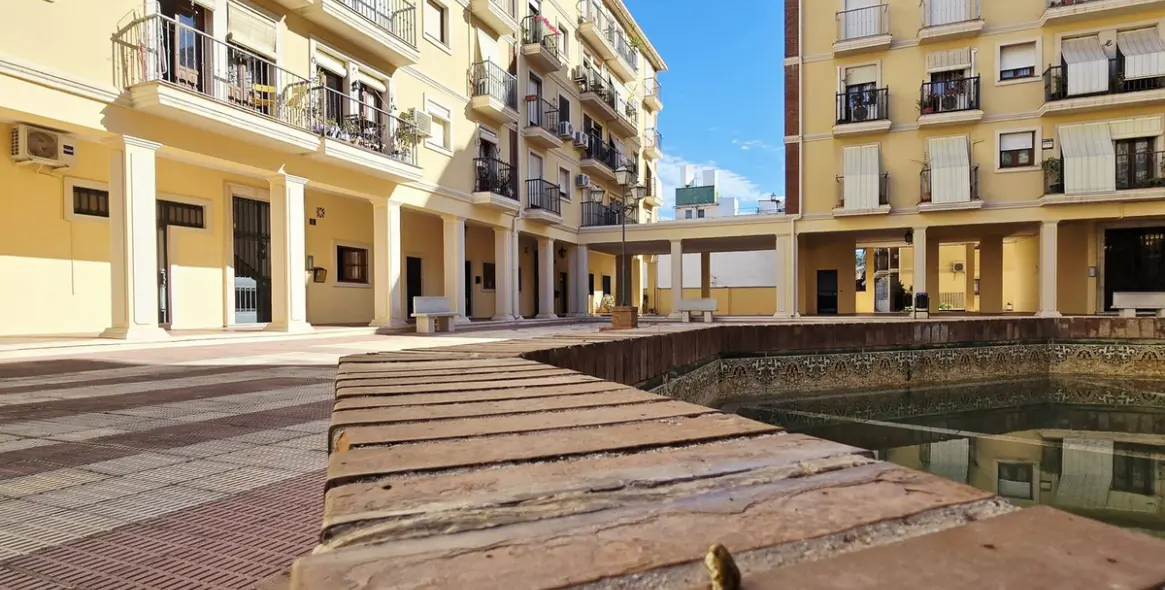 Sale of middle floor apartment in Málaga Centro 9
