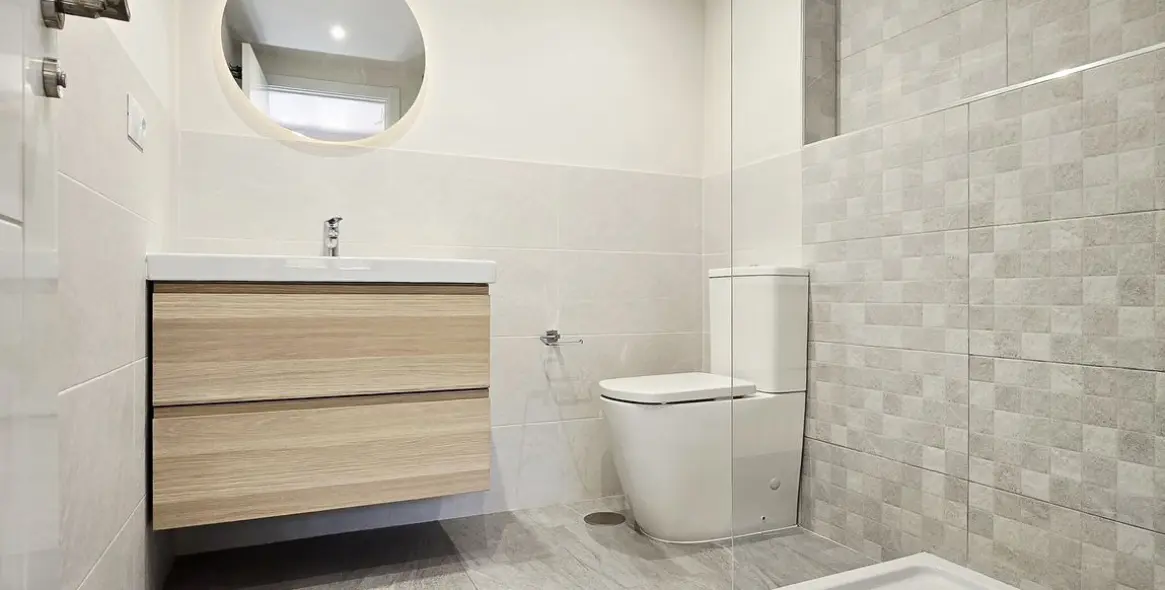 Sale of middle floor apartment in Málaga Centro 28