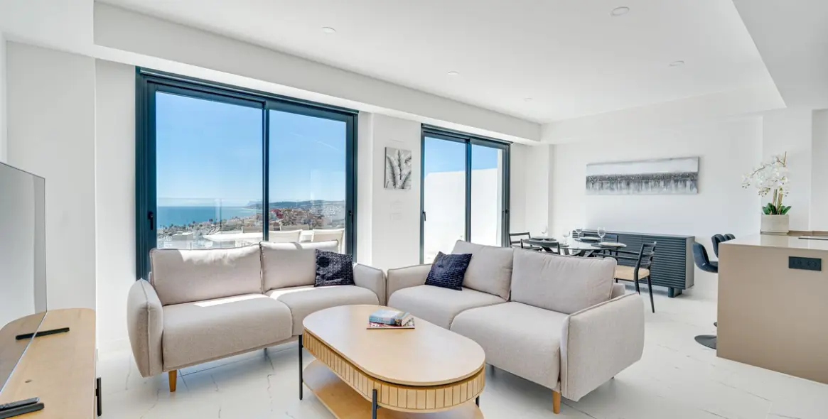 Sale of penthouse in Casares Playa 1