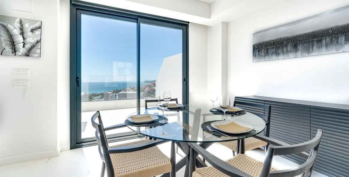 Sale of penthouse in Casares Playa 9