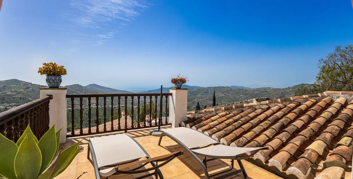 Sale of detached villa in Cómpeta 61