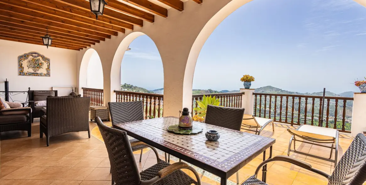 Sale of detached villa in Cómpeta 62