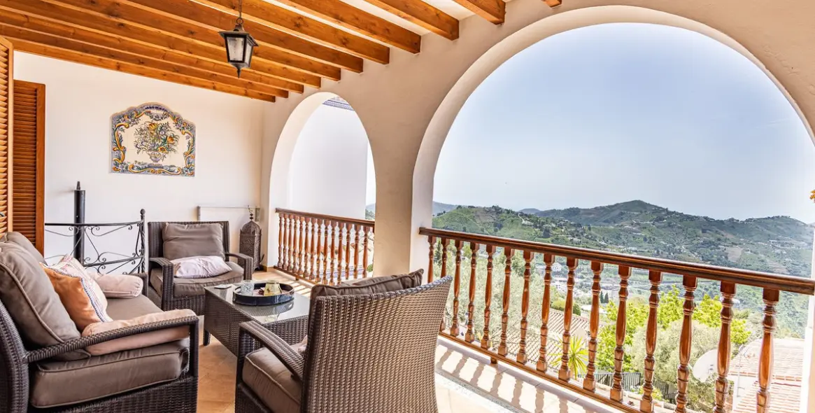 Sale of detached villa in Cómpeta 63
