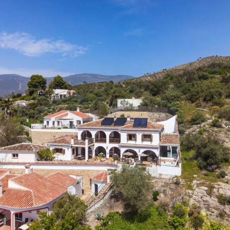 Sale of detached villa in Cómpeta