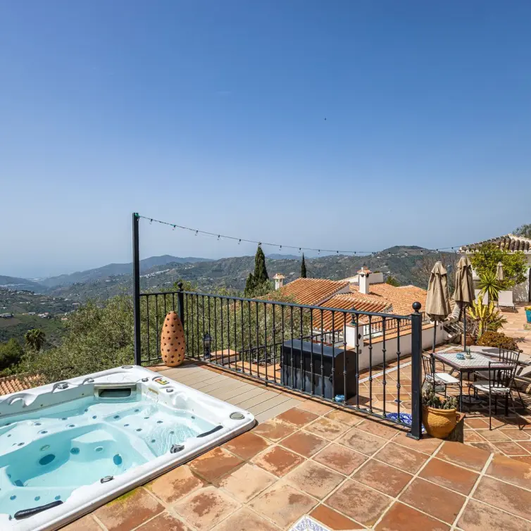 Sale of detached villa in Cómpeta