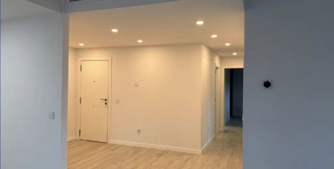 Sale of middle floor apartment in Estepona 8