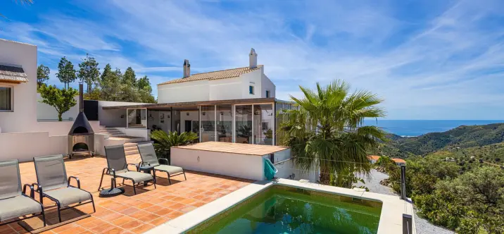 Sale of detached villa in Cómpeta 0