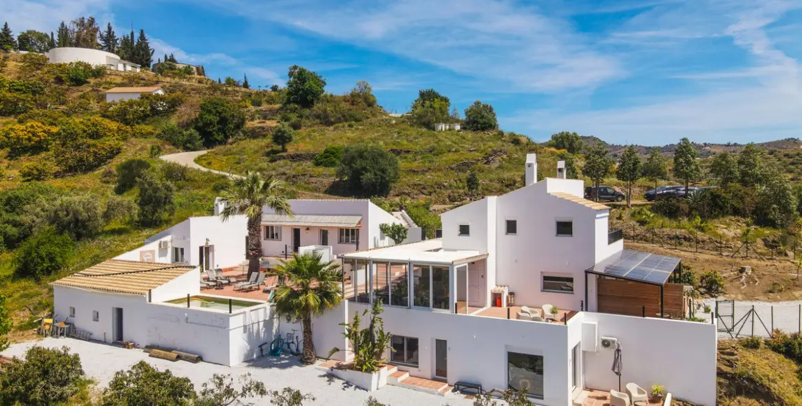 Sale of detached villa in Cómpeta 2