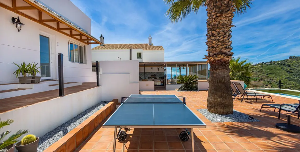 Sale of detached villa in Cómpeta 15