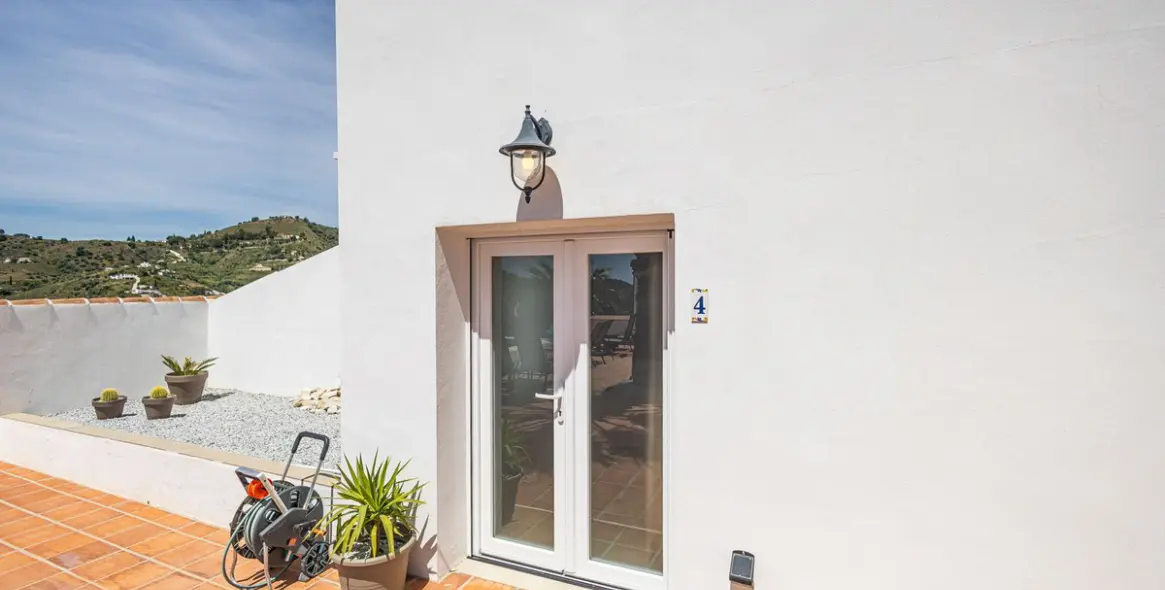 Sale of detached villa in Cómpeta 62