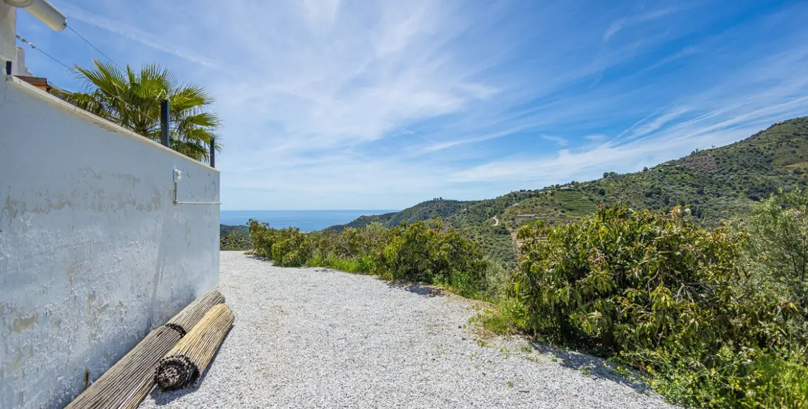Sale of detached villa in Cómpeta 109