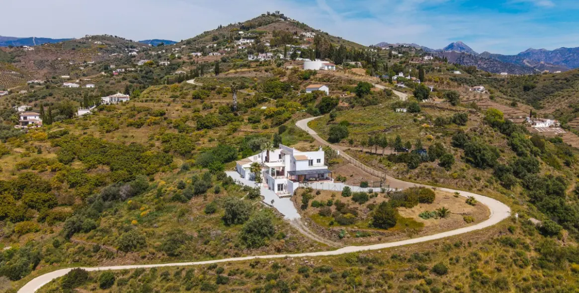 Sale of detached villa in Cómpeta 122