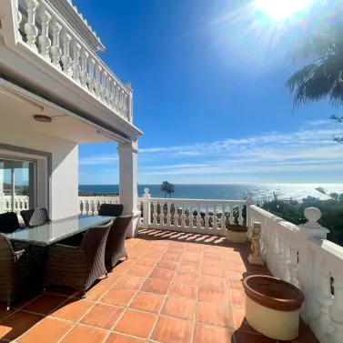 Sale of detached villa in El Chaparral