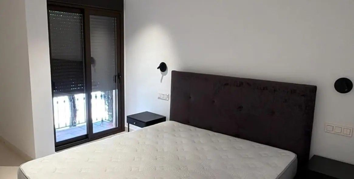 Long-term rent of ground floor apartment in Atalaya 7