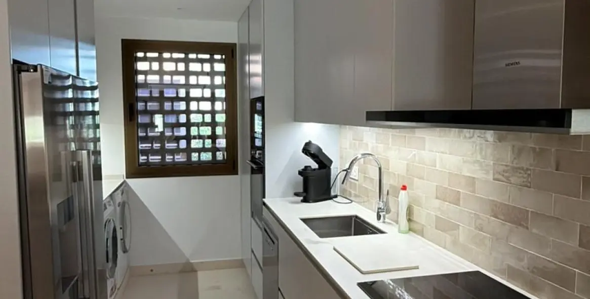 Long-term rent of ground floor apartment in Atalaya 20