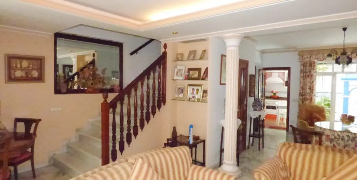 Long-term rent of townhouse in Marbella 24