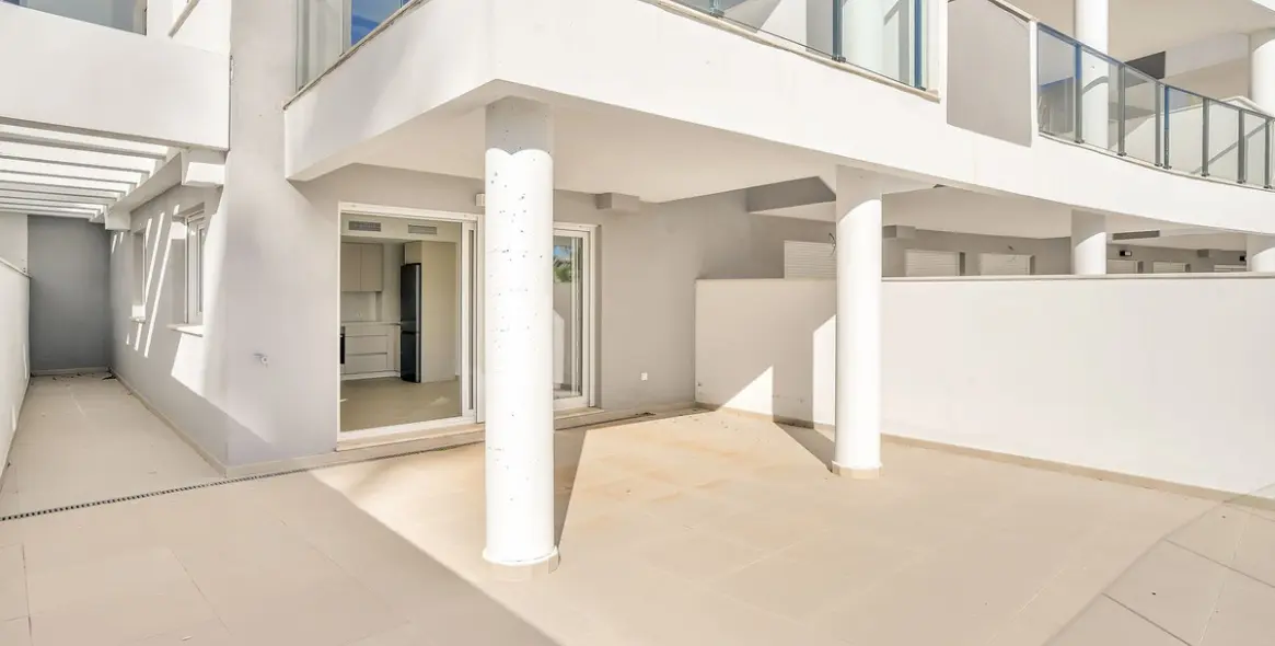 Sale of ground floor apartment in Manilva 6