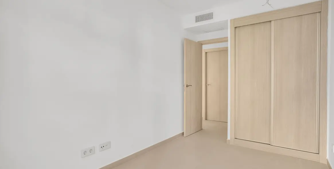 Sale of ground floor apartment in Manilva 10