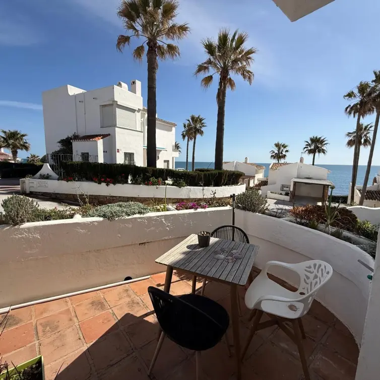 Sale of townhouse in Calahonda