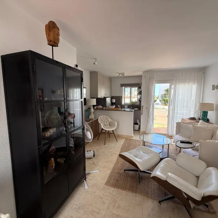 Sale of townhouse in Calahonda