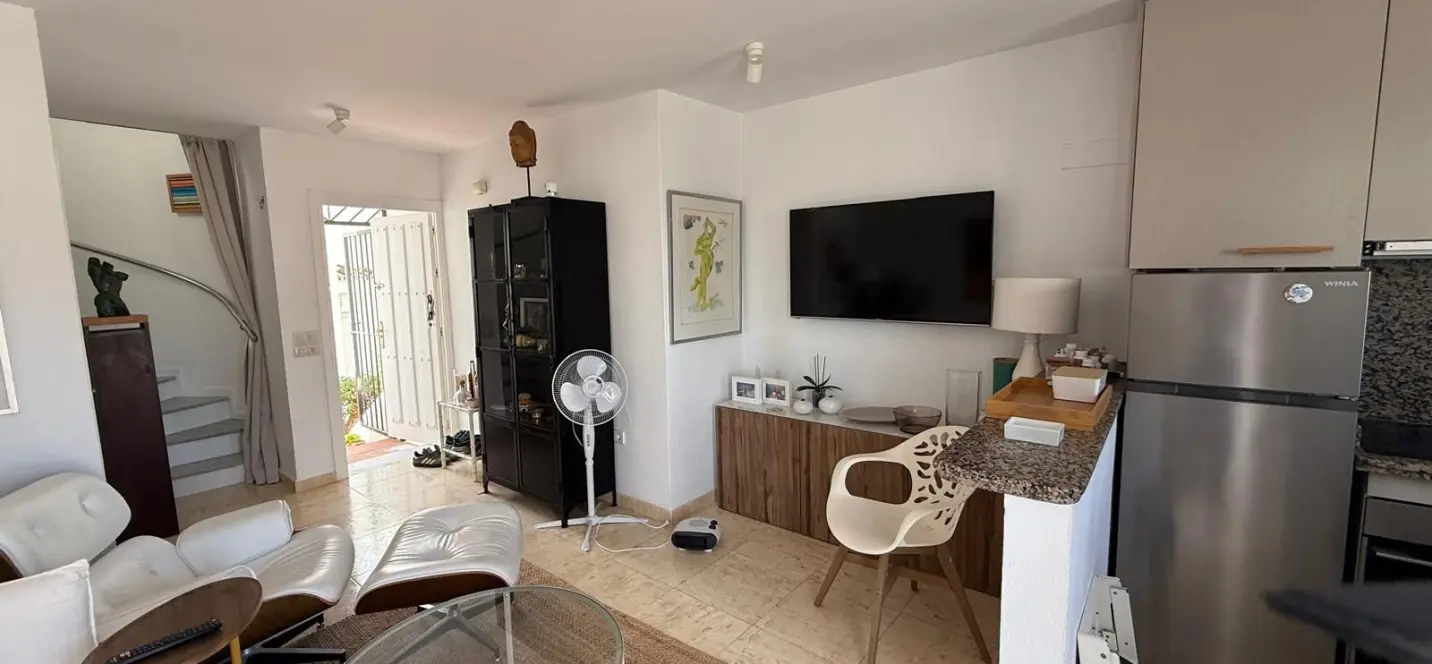 Sale of townhouse in Calahonda 3