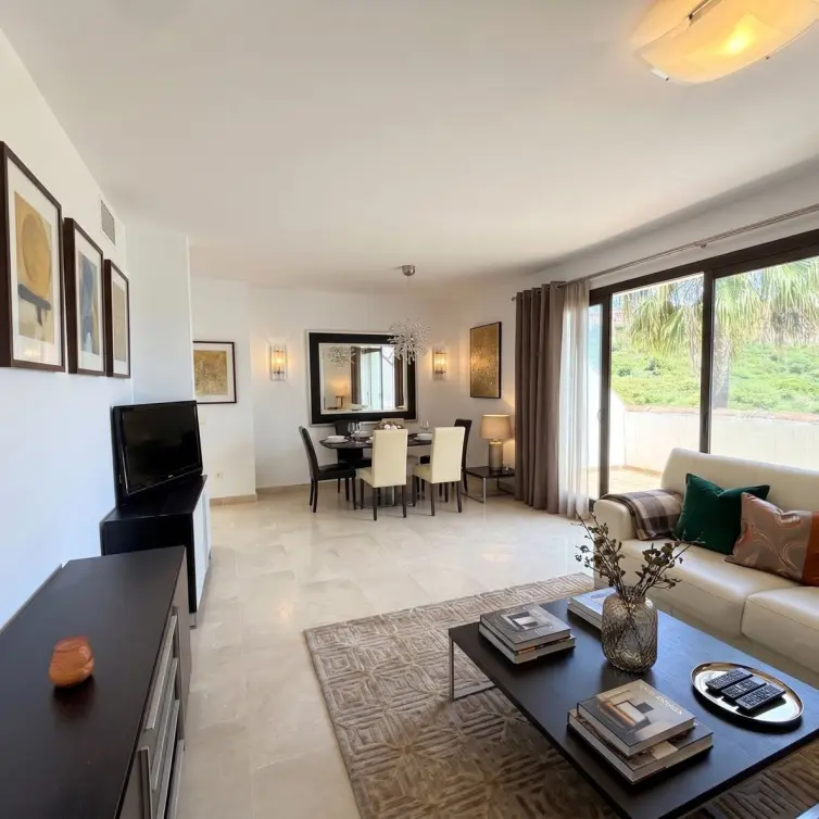 Sale of penthouse in La Duquesa