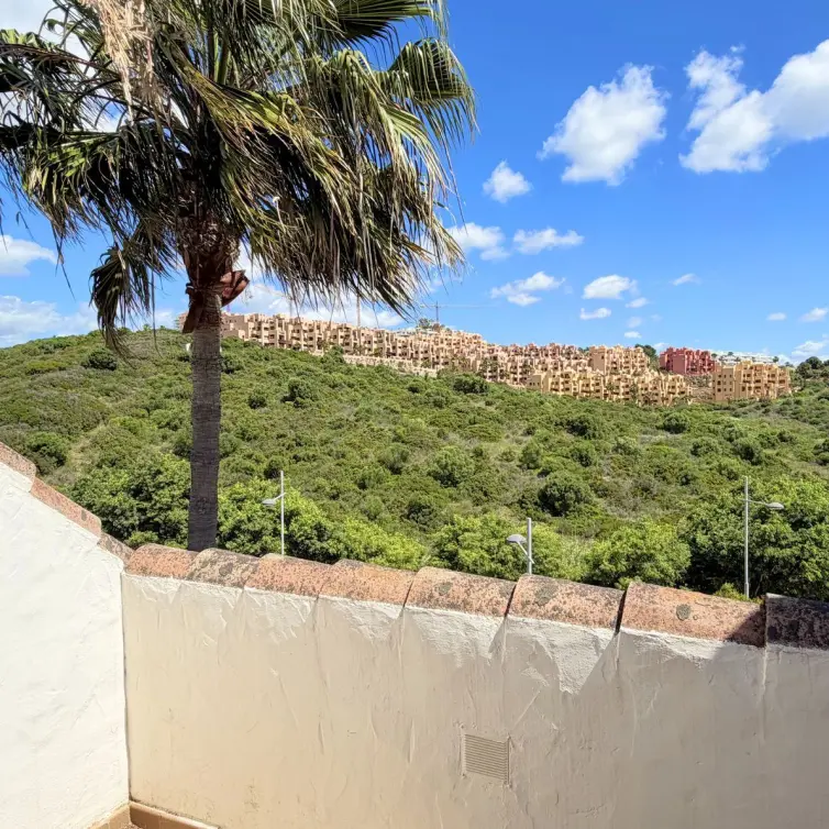Sale of penthouse in La Duquesa