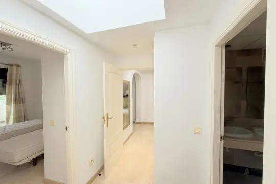 Image 18 thumb