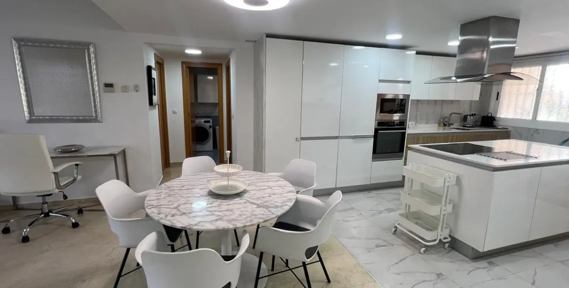Sale of middle floor apartment in San Pedro de Alcántara 5