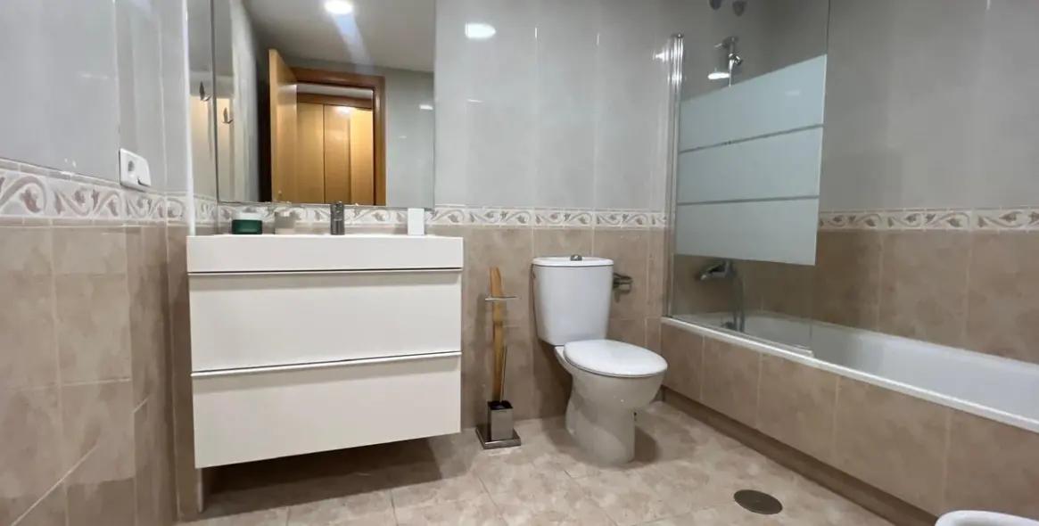 Sale of middle floor apartment in San Pedro de Alcántara 12