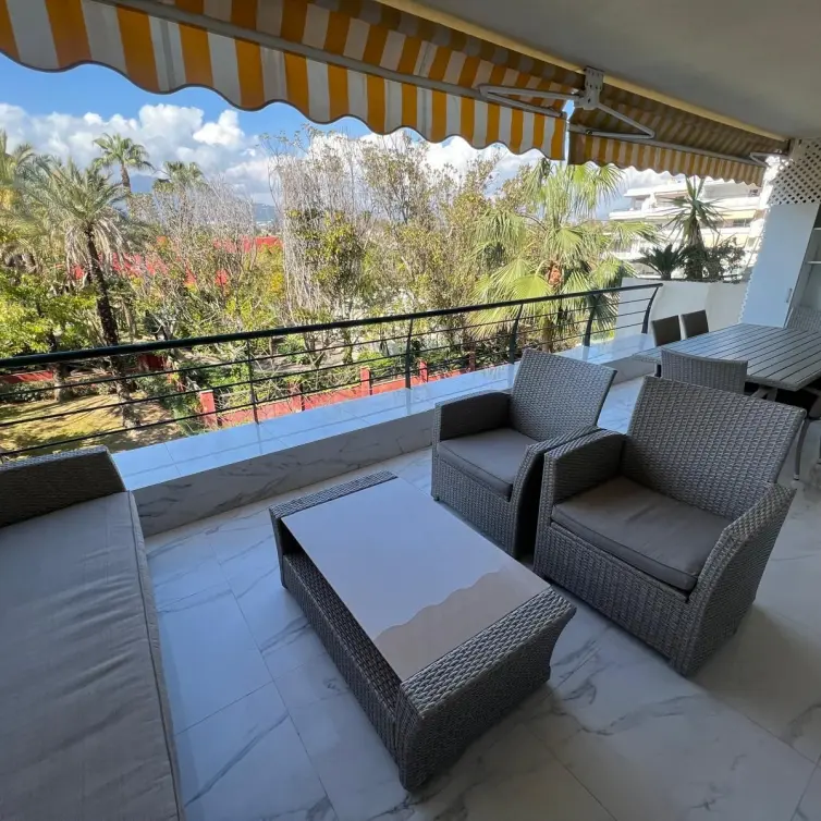 Sale of middle floor apartment in San Pedro de Alcántara