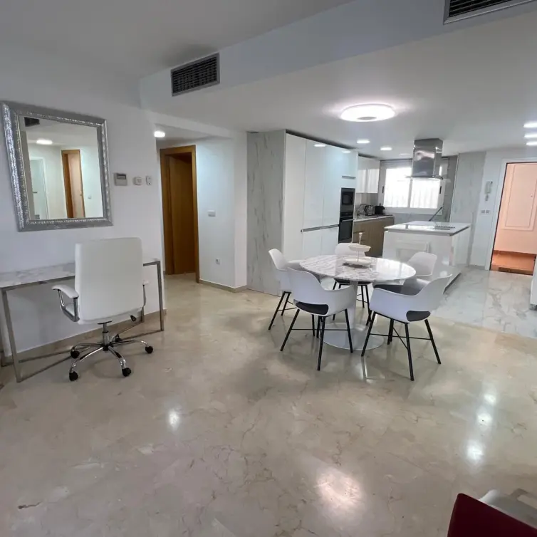 Sale of middle floor apartment in San Pedro de Alcántara