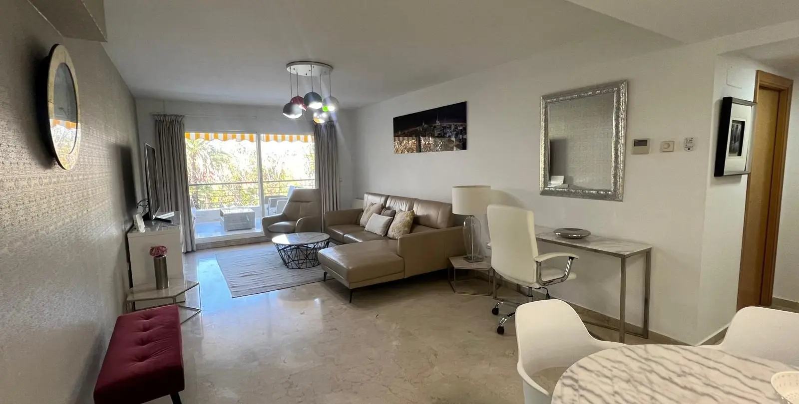 Venta de apartamento en planta media en San Pedro de Alcántara 9