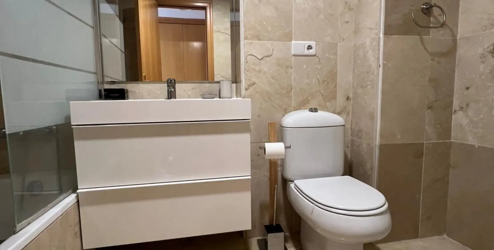 Venta de apartamento en planta media en San Pedro de Alcántara 17