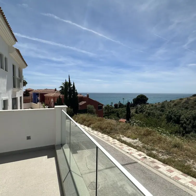 Sale of townhouse in Torrequebrada