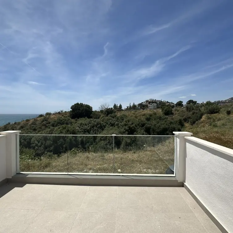 Sale of townhouse in Torrequebrada
